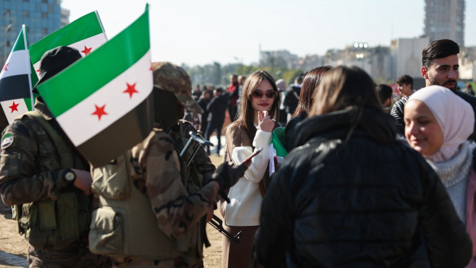 بين الأمل والخوف.. مسيحيو سوريا يستعدون لأعياد الميلاد