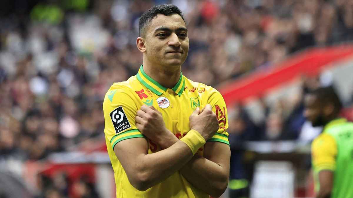 هل رفض المصري مصطفى محمد لعب جولة "دعم المثليين"؟