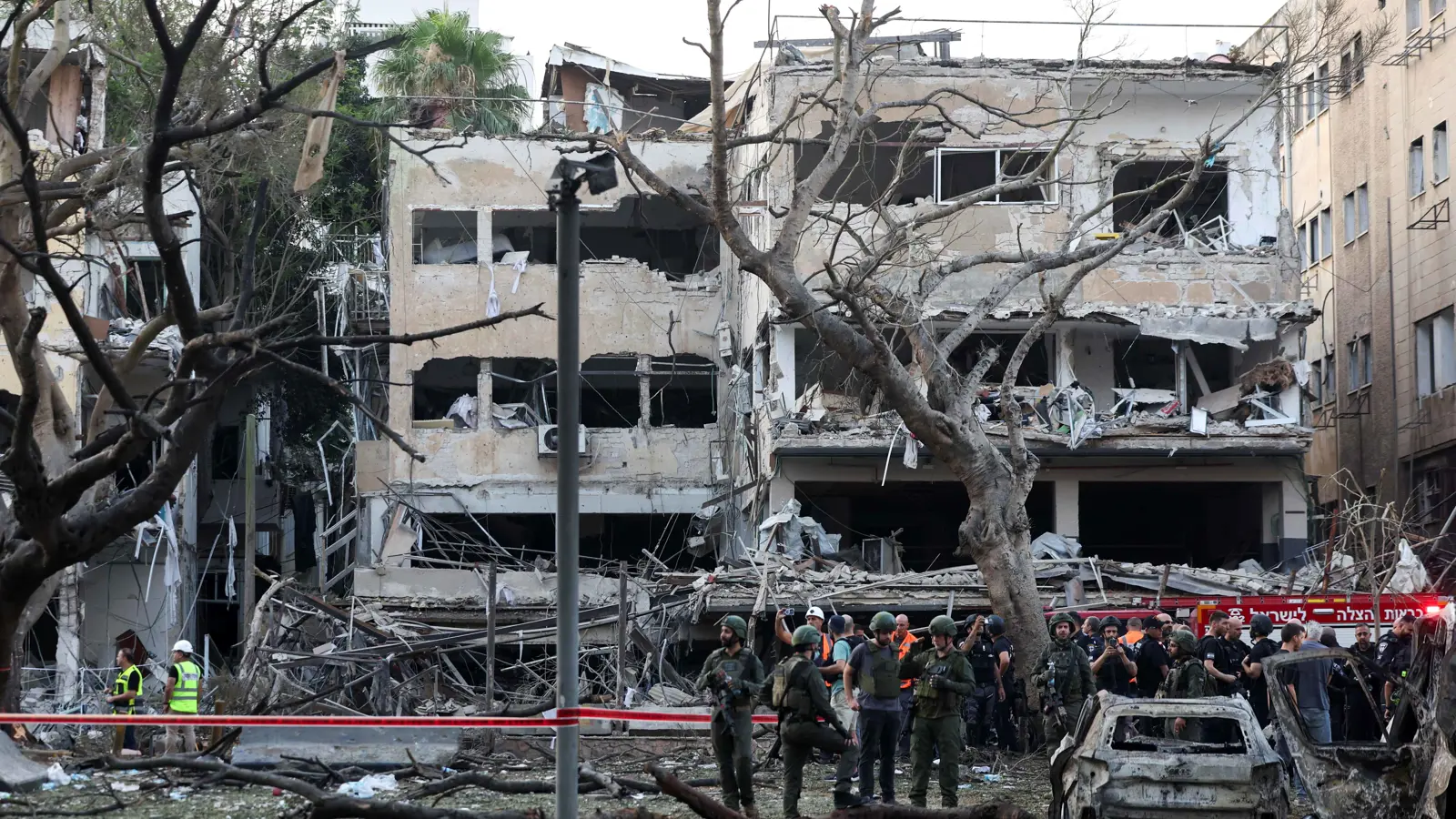 دمار هائل.. حصيلة موجعة للضربة الإيرانية الأخيرة على حيفا ( فيديو وصور)