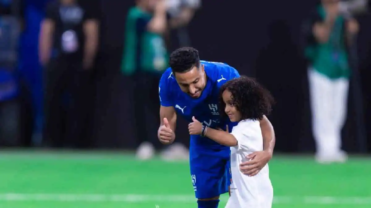 محمد سالم الدوسري يسجل و"يخلط" على طريقة والده (فيديو)