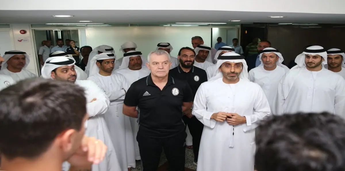 نادي الوحدة الإماراتي يعلن رسميًا رحيل المدرب أغيري