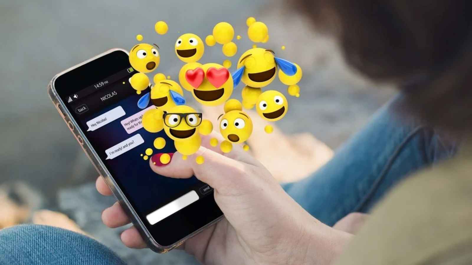 هل تحتاج رسائلك النصية ودردشاتك لرموز تعبيرية؟