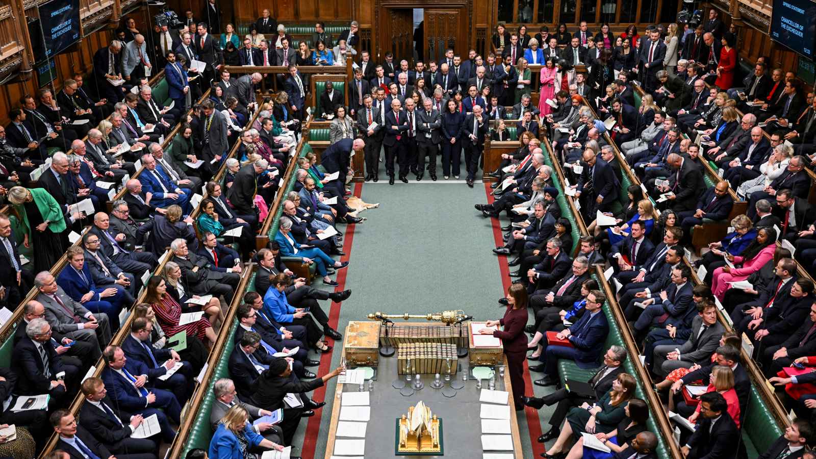 البرلمان البريطاني يقر تشريعًا لإنقاذ آخر مصانع الصلب