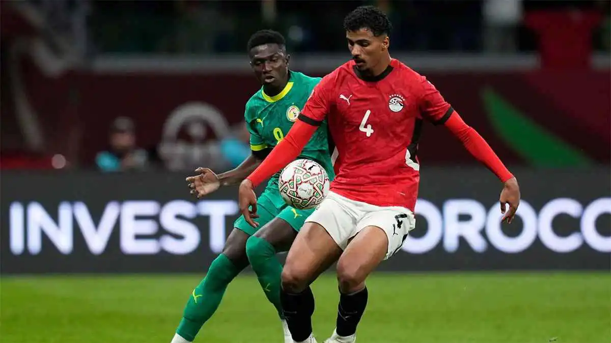 أول عرض أوروبي يصل حسام عبد المجيد بعد تألقه مع منتخب مصر