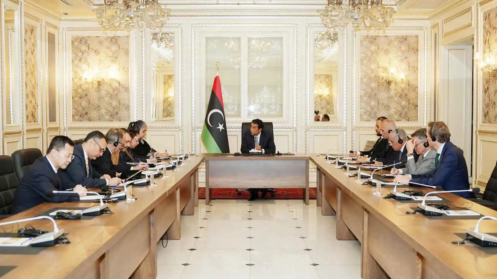 ليبيا.. حراك دبلوماسي يعيد مسار برلين إلى الواجهة