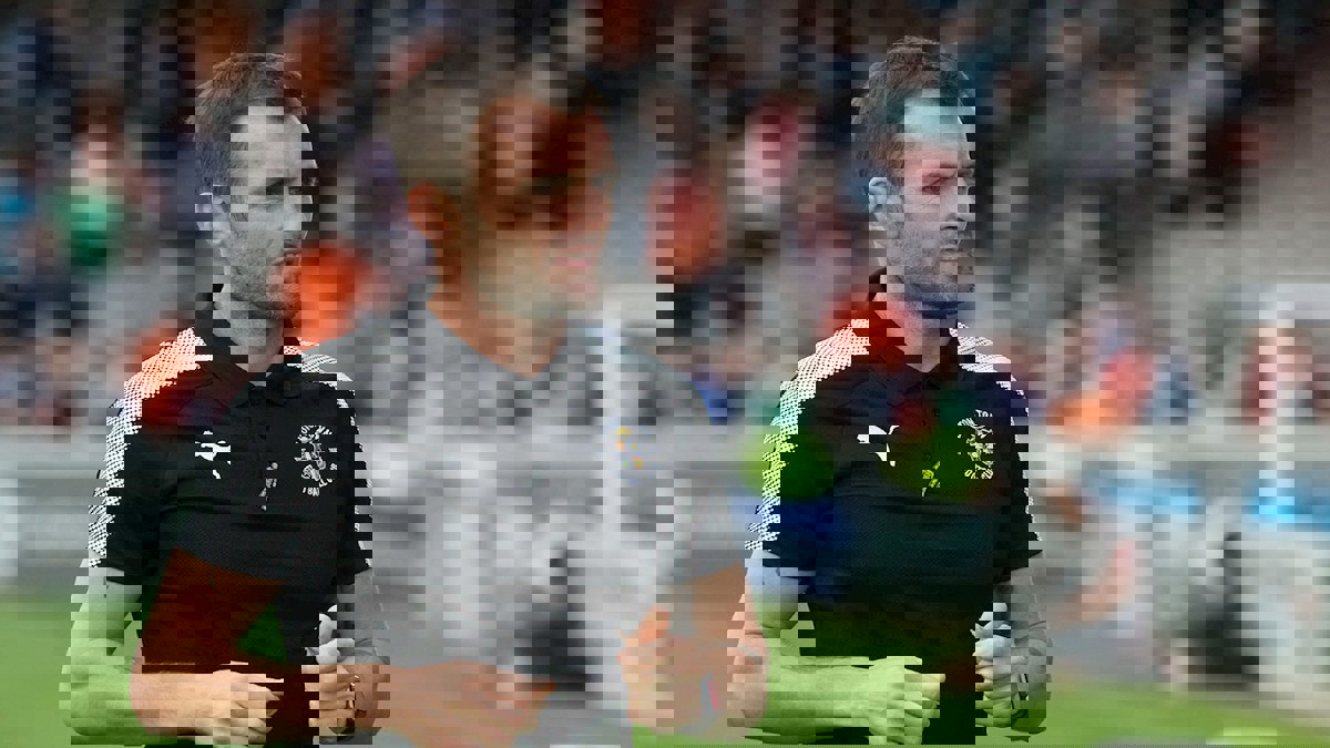 إقالة ناثان جونز مدرب ستوك سيتي الإنجليزي وروري ديلاب بديلًا له