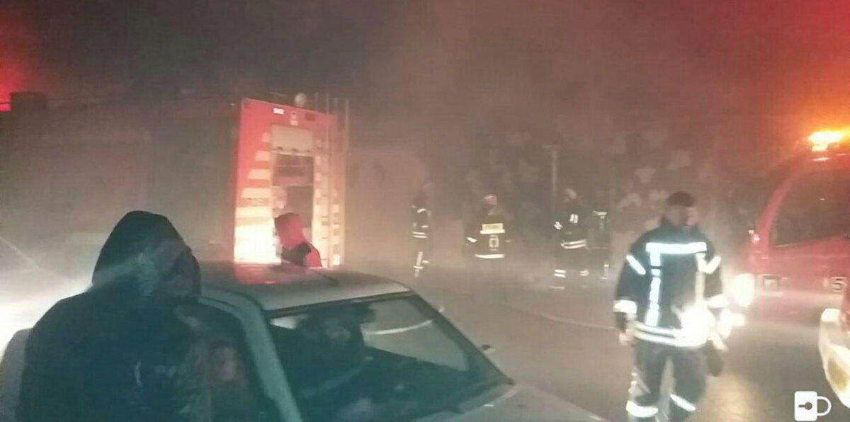 محتجون يحرقون مقرًا لقوات "البسيج" شمال إيران