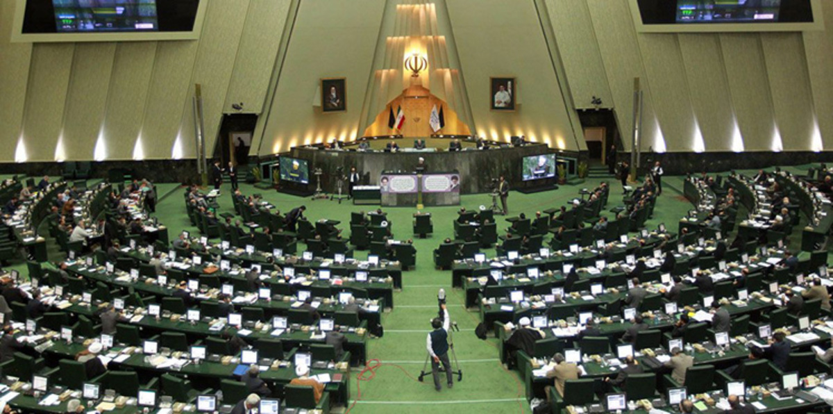 تكتل "أهل السنة" في البرلمان الإيراني يطلب التحقيق مع نائب أساء للصحابة