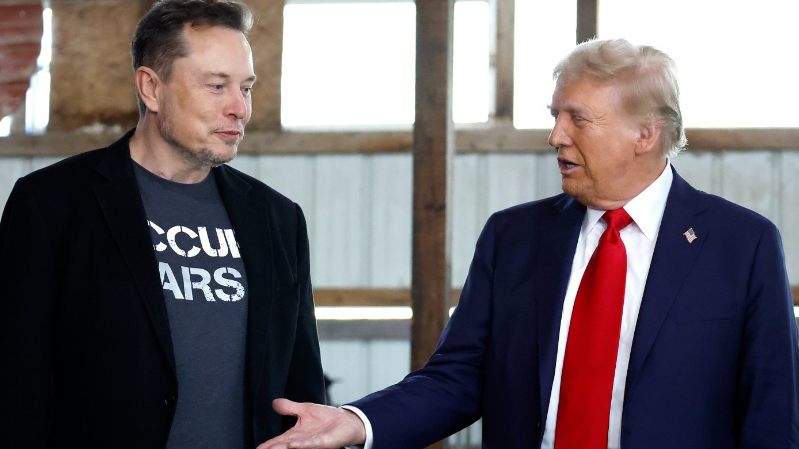 "سيدمرونني".. ماسك يثير ضجة بتوقعه "سيناريو" خسارة ترامب