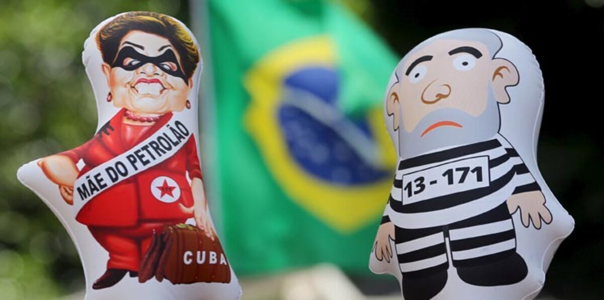 البرازيليون يتظاهرون دعما لإجراءات إقالة روسيف