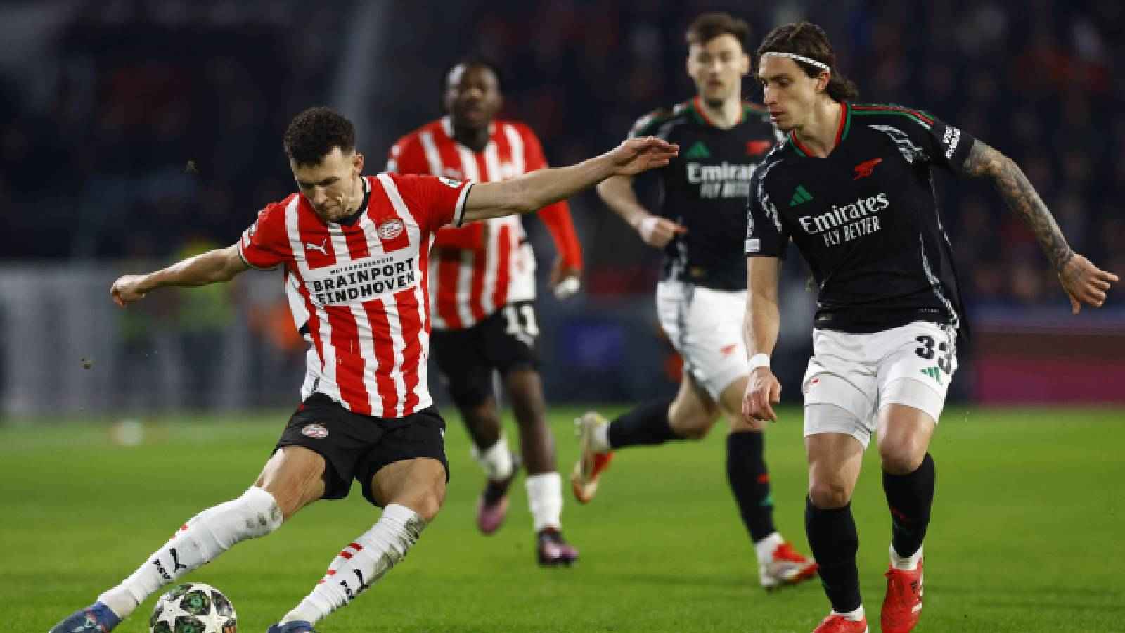 دوري أبطال أوروبا: آرسنال يفترس آيندهوفن.. ودورتموند يتعادل مع ليل (فيديو)