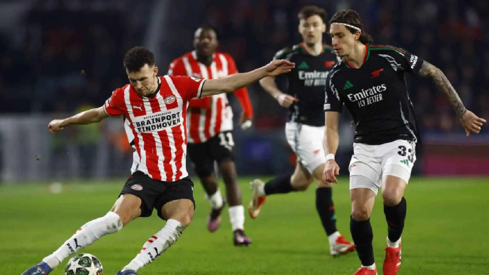 دوري أبطال أوروبا: آرسنال يفترس آيندهوفن.. ودورتموند يتعادل مع ليل (فيديو)