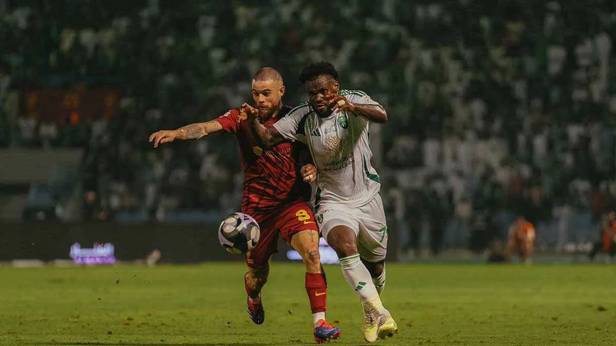 محرز ضد ناتشو: الموعد والقنوات الناقلة لمباراة الأهلي والقادسية بالسوبر السعودي