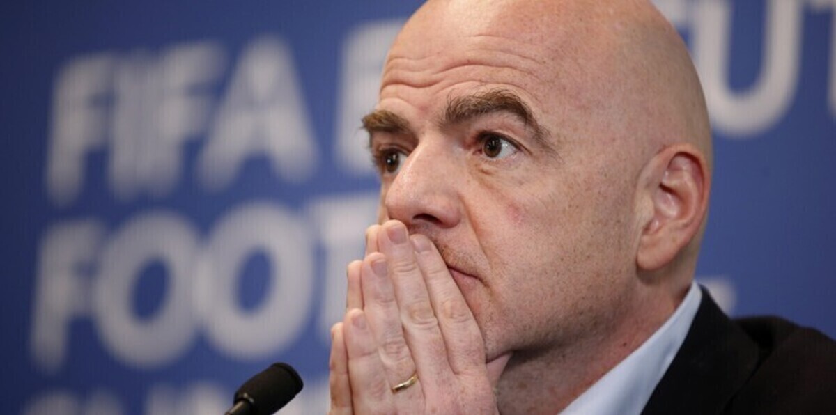 أصابع الاتهام تشير إلى إنفانتينو بعد رحيل مسؤولين بارزين في الفيفا