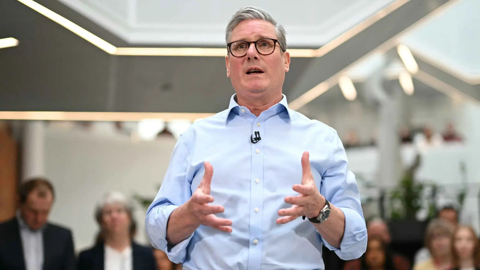 لدفع الاقتصاد.. الحكومة البريطانية تعلن "خطة تقليص البيروقراطية"