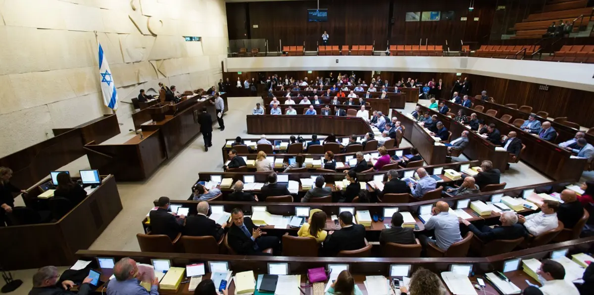 الكنيست الإسرائيلي يقر قانونًا يقيّد تسليم جثامين قتلى فلسطينيين