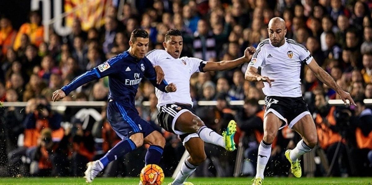 صحف: برشلونة حصل على ضربات جزاء أكثر من ريال مدريد