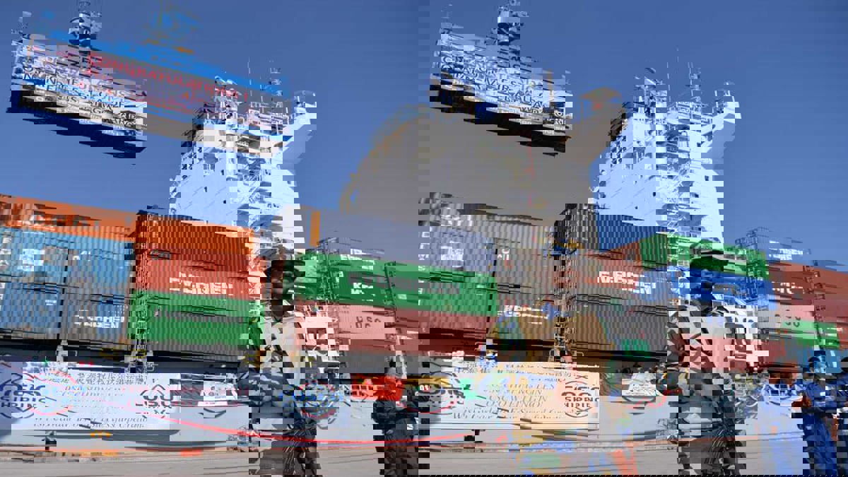 صيادون محتجون في باكستان ينهون حصار ميناء كراتشي