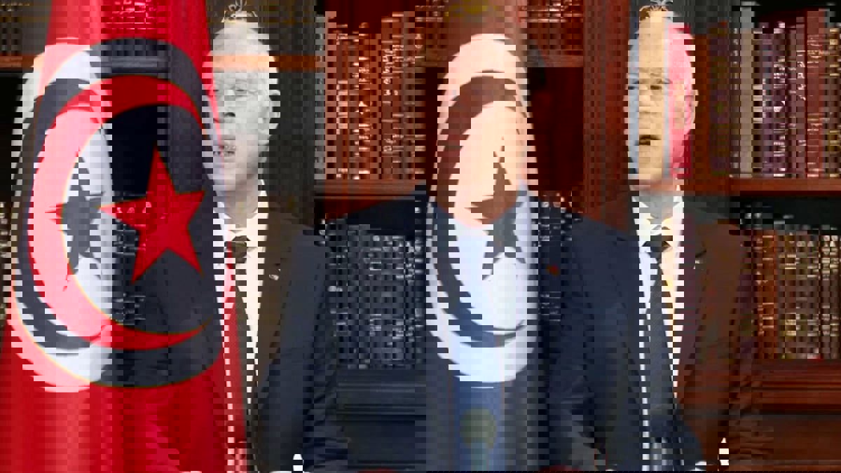 أحزاب تونسية تطالب بإشراكها بوضع تصور لتعديل الدستور والقانون الانتخابي