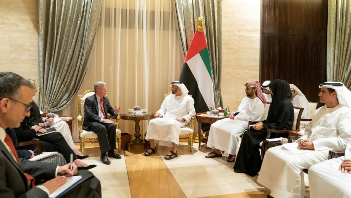 محمد بن زايد ومستشار الأمن القومي الأمريكي يبحثان علاقات التعاون بين البلدين