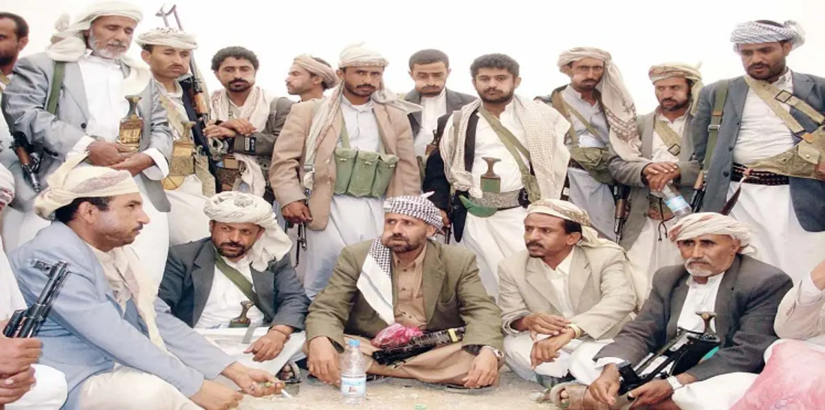 بالصور ..مدون يمني يطلق حملة "عروهم" لكشف قادة جماعة الحوثي