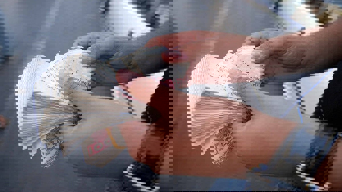 هل تتجه الجزائر لأزمة اقتصادية بسبب كورونا وأسعار النفط؟