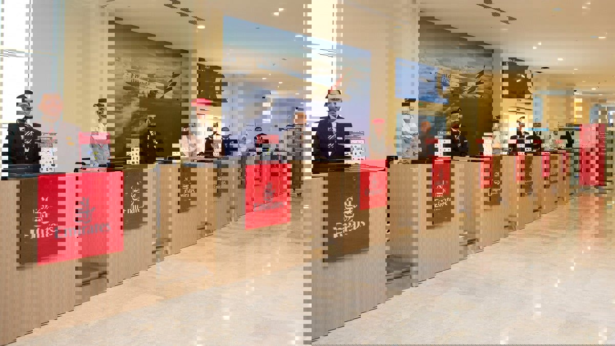 جراء كورونا. ."طيران الإمارات" و"الاتحاد" تمددان خفض الرواتب حتى سبتمبر‎