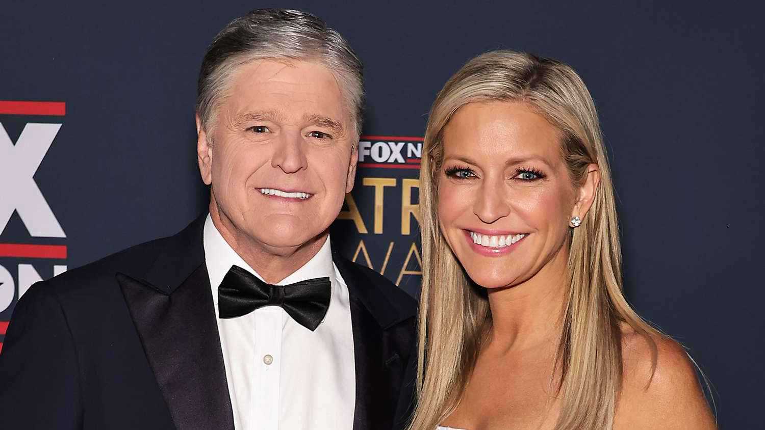 ترامب يُحوّل مقابلة سياسية إلى حديث عن علاقة عاطفية بين مذيعَين (فيديو)