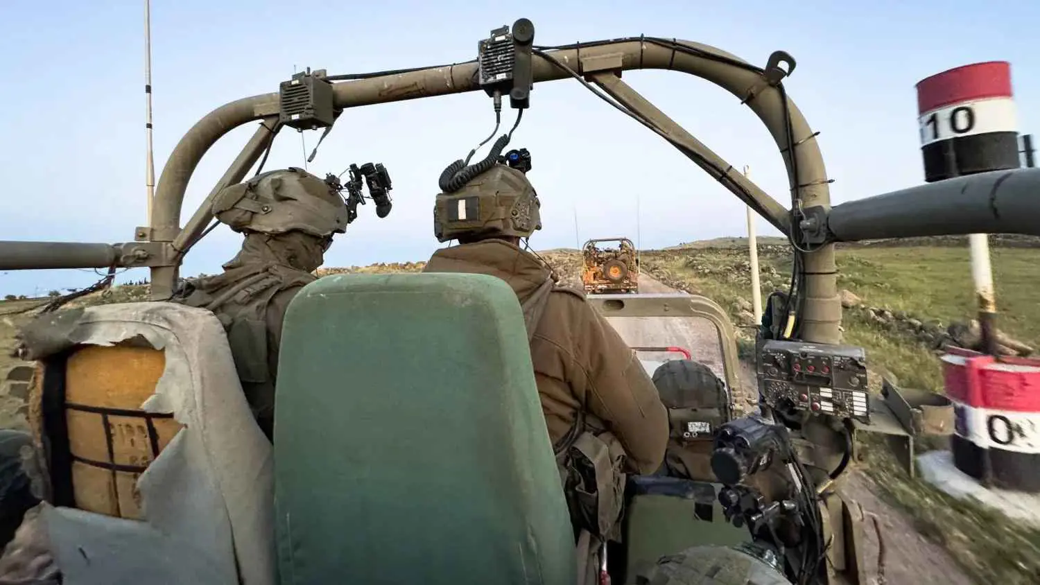 "مداهمات واعتقالات".. إسرائيل تكشف عن عملية داخل سوريا (فيديو)