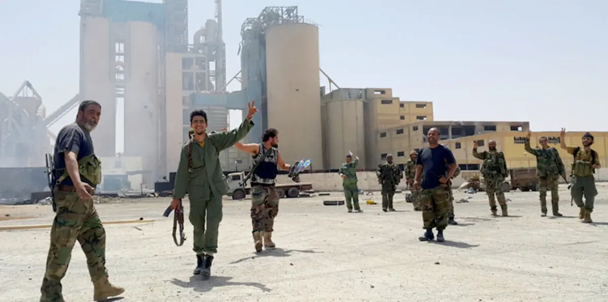 الجيش الليبي يحتشد لتحرير سرت بعد حسمه معركة بنغازي