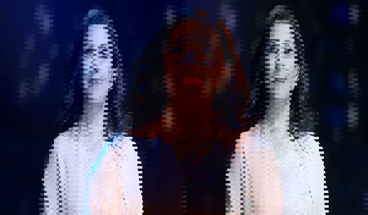 في لقاء مؤثر بعد عامين.. ماجدة الرومي تحتضن ابنتها وتبكي (فيديو)