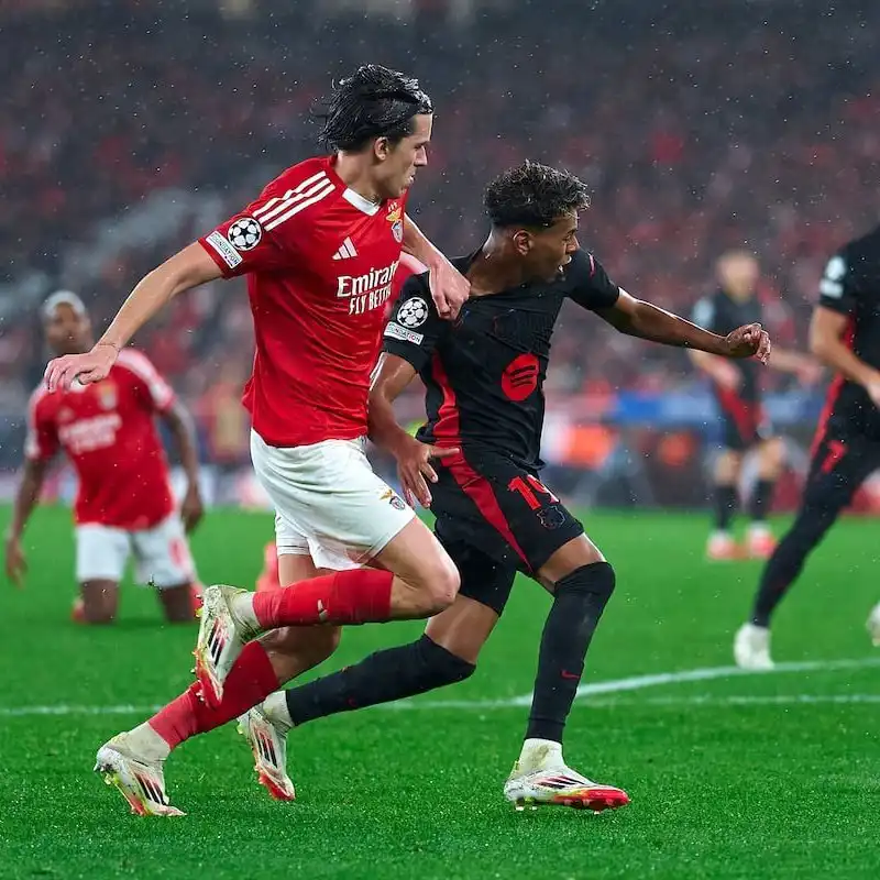 لامين يامال وكاريراس