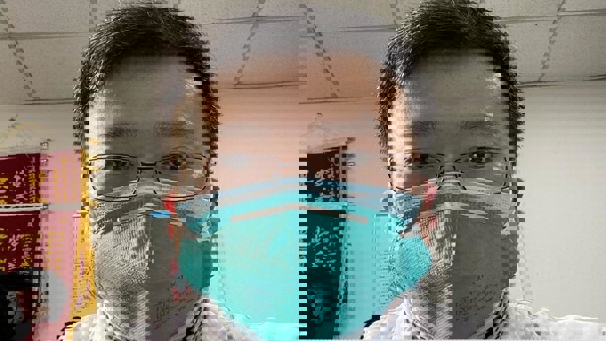 الصين تحقق في وفاة مكتشف كورونا