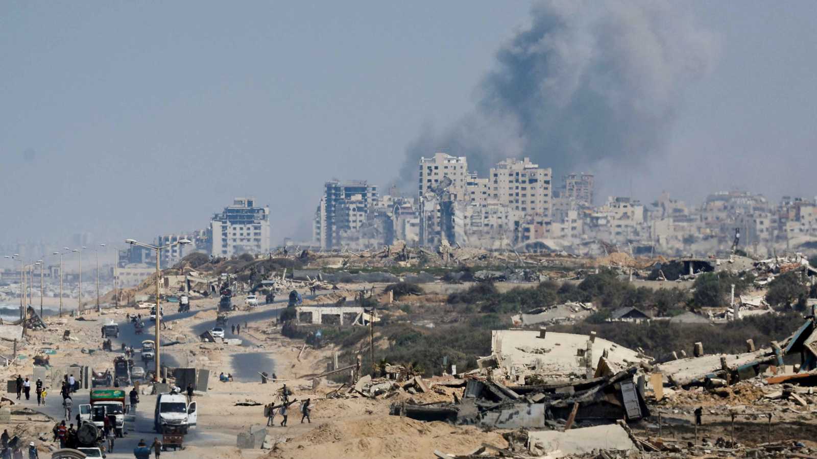 مقتل 82 فلسطينيًا في غارات إسرائيلية على غزة