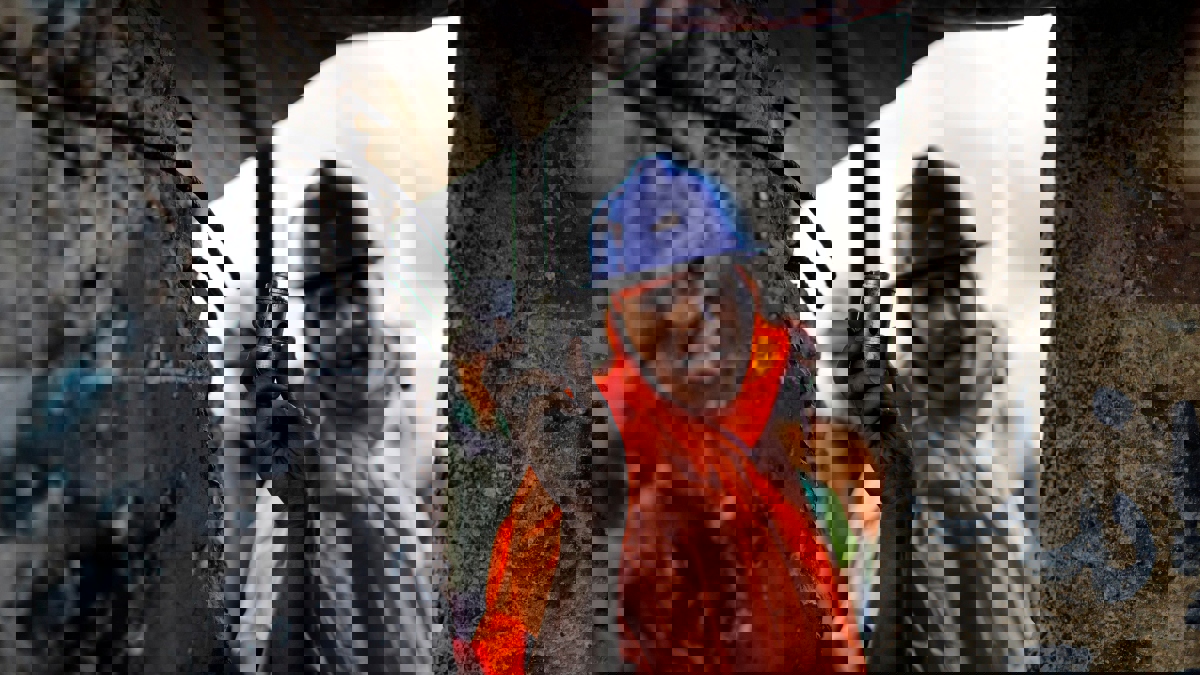 العراق.. مرجع ديني شيعي يفتي بحرمة استخدام القنابل المسيلة للدموع