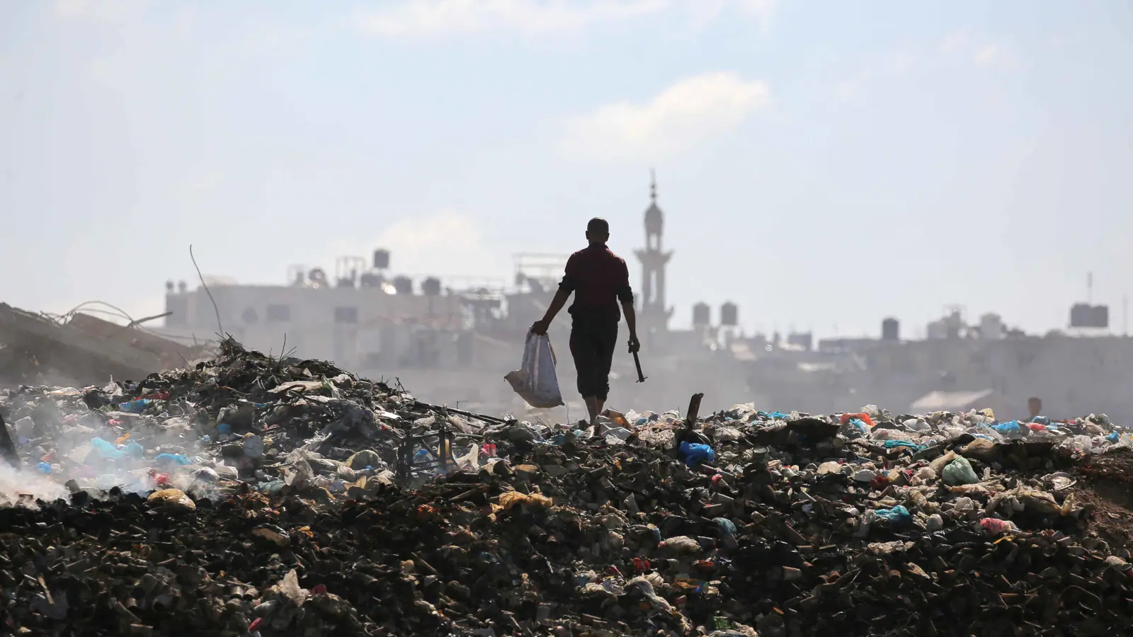 نقاط مفصلية.. إدارة القطاع وإبعاد حماس في قلب مفاوضات هدنة غزة