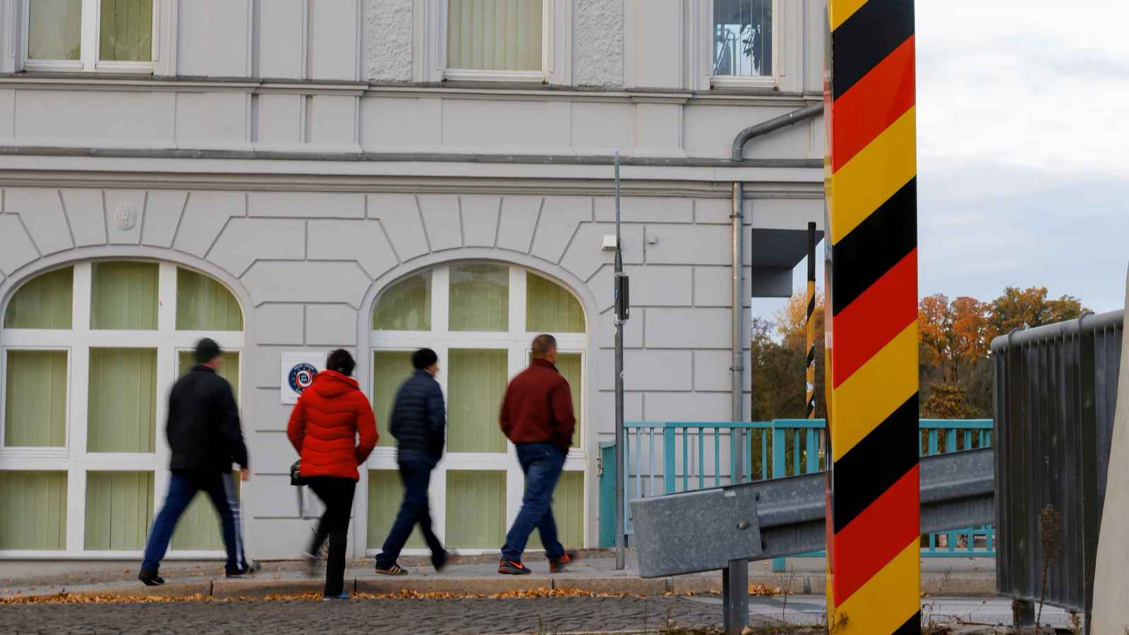 "التايمز": سياسات ألمانيا الجديدة تهدد قواعد اللجوء الأوروبية