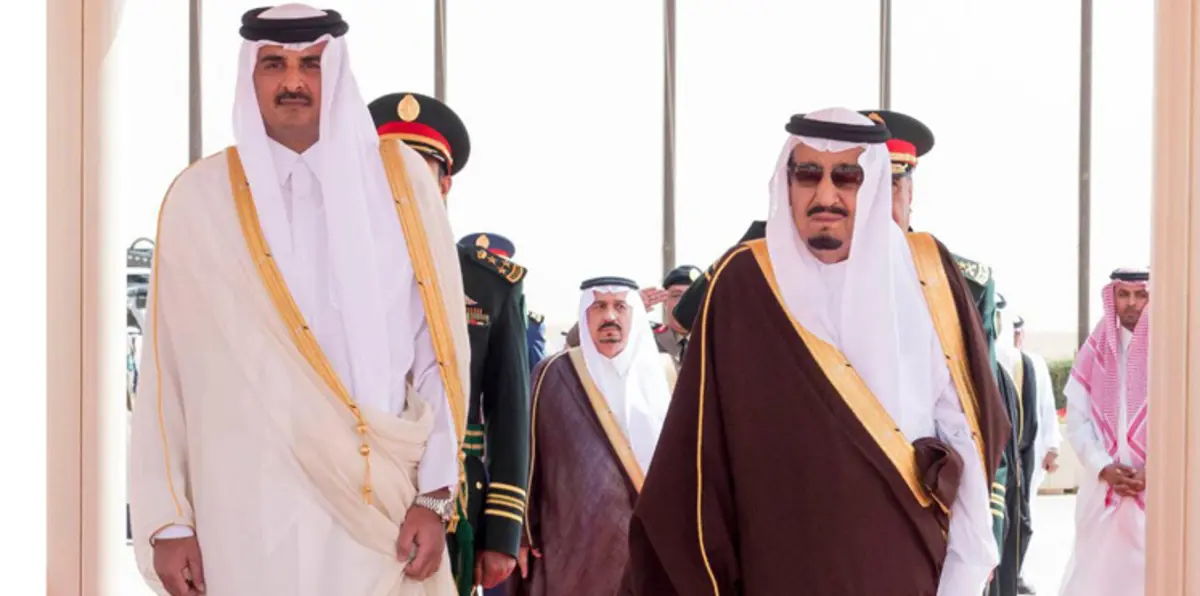 الملك سلمان يصل الدوحة في أول زيارة رسمية لقطر (صور وفيديو)