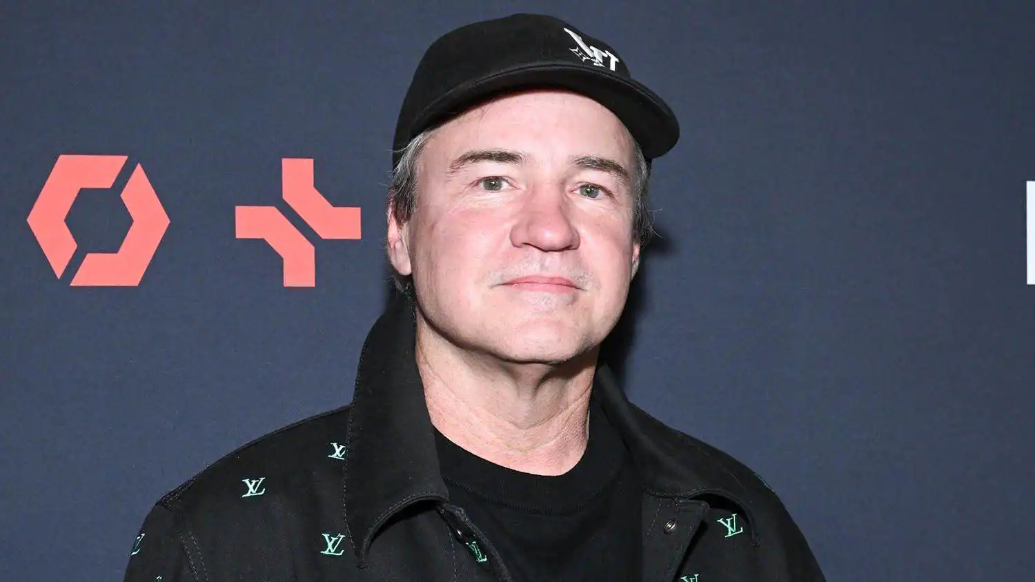 وفاة مؤسس Call of Duty فينس زامبيلا عن 55 عاما