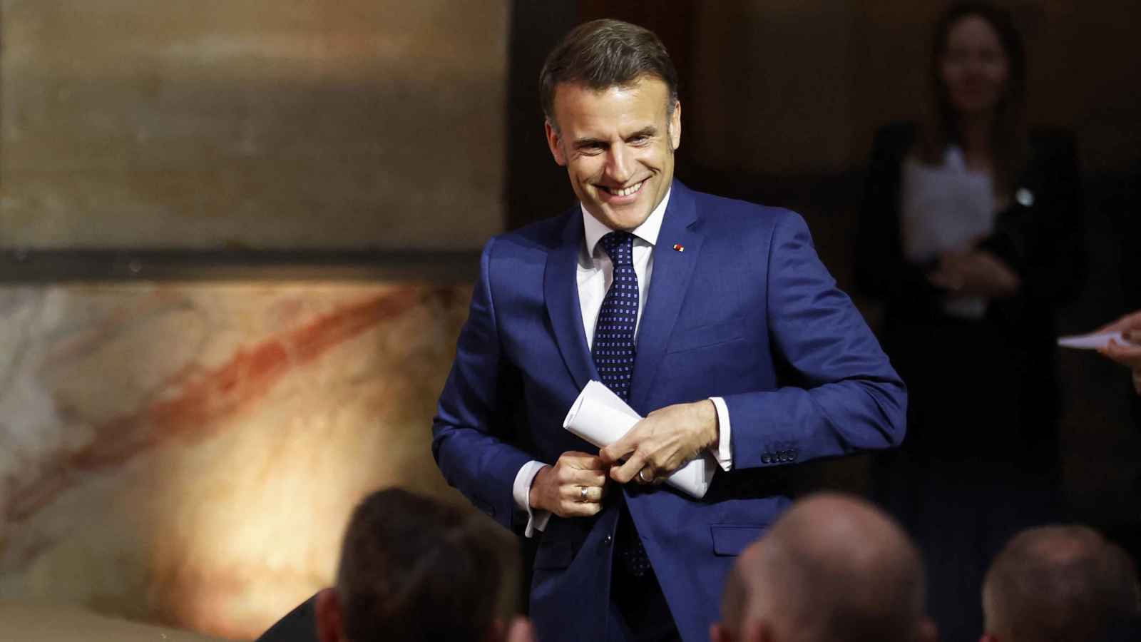 فرنسا.. جدل بعد دعوة ماكرون تعليق الاستثمارات في أمريكا