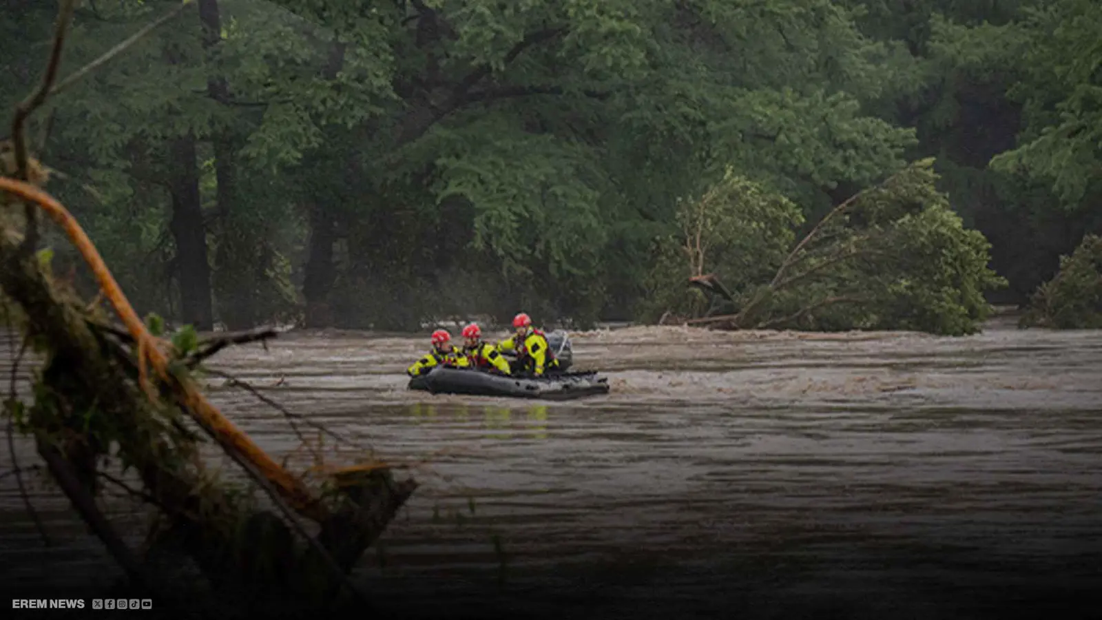 نجاة مذهلة لشابة جرفها الفيضان 20 ميلاً فأنقذتها شجرة