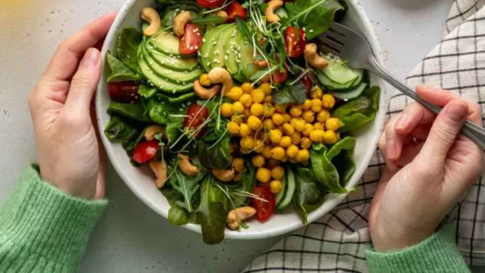 يمنع 40 ألف حالة وفاة يوميا.. ما هو النظام الغذائي المثالي في العالم؟