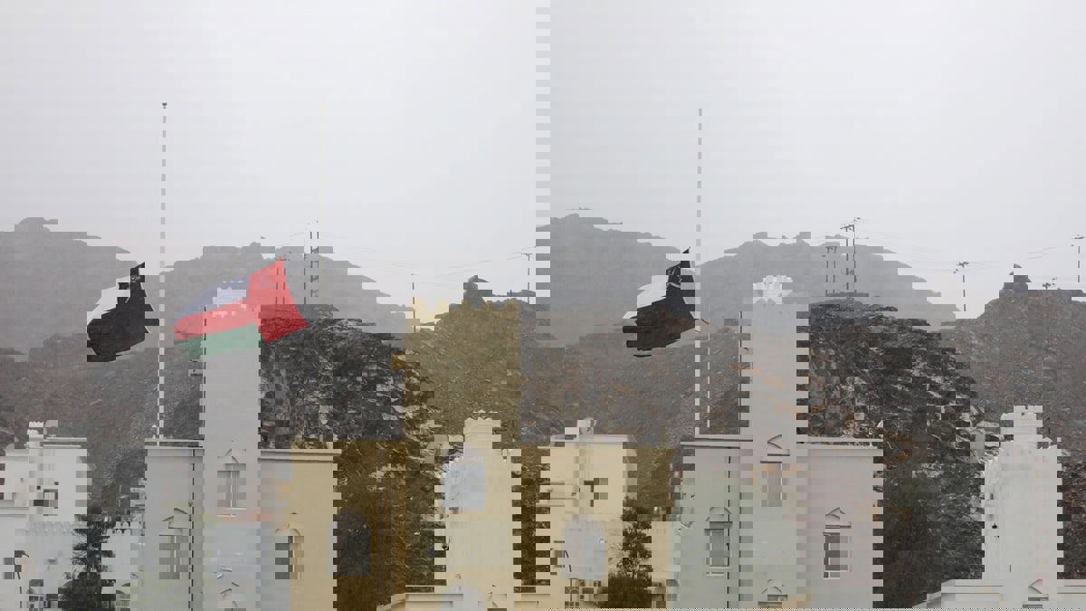 الإعصار المداري شاهين يتحرك نحو سواحل سلطنة عُمان وتأهب في السعودية والإمارات