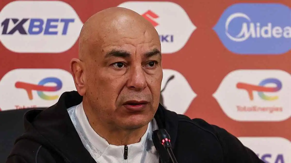 أحاول تطوير محمد صلاح.. رد مثير من حسام حسن على أزمة المهاجم الصريح