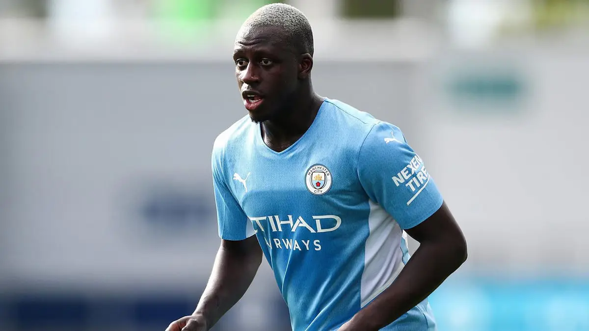 إطلاق سراح بنجامين ميندي بكفالة بعد اتهامه بـ7 جرائم اغتصاب