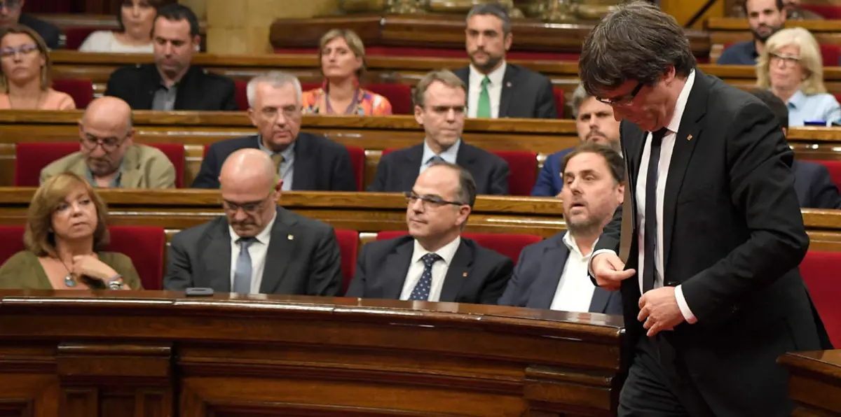 قاضٍ إسباني يأمر باعتقال رئيس إقليم كتالونيا المعزول