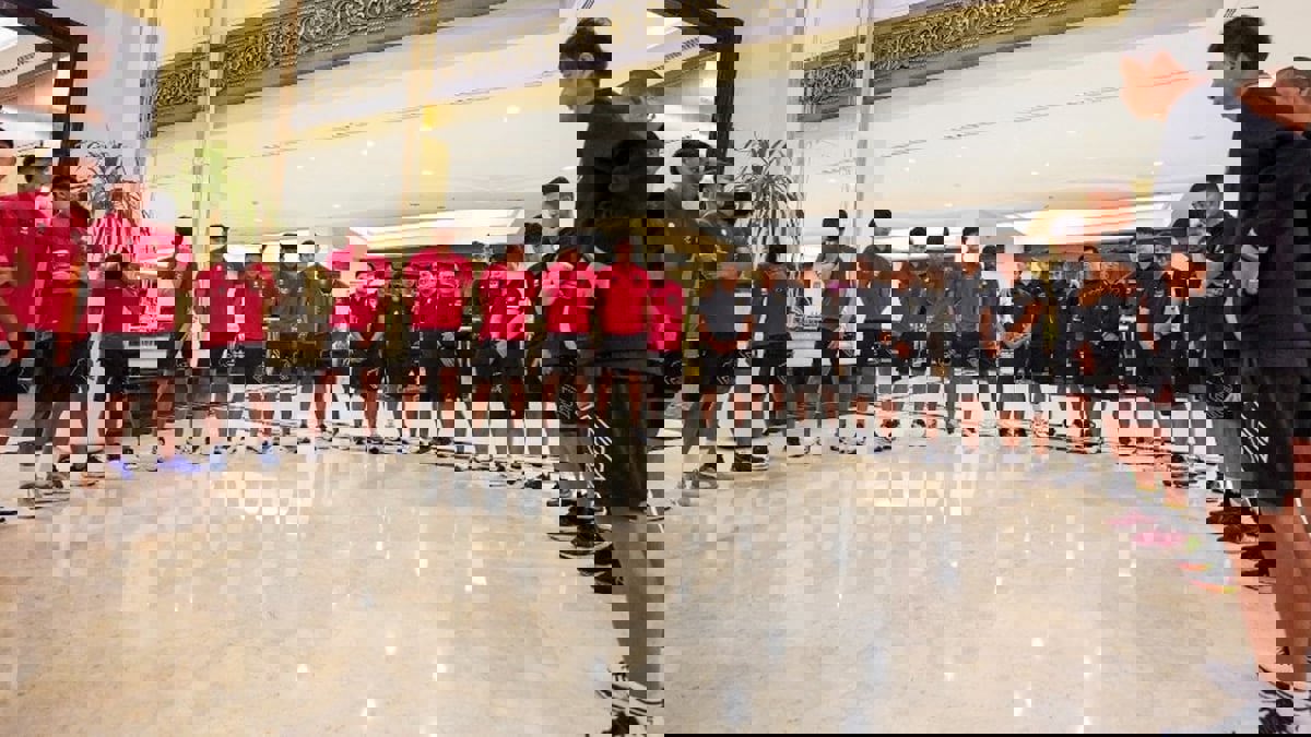 لاعبو إندونيسيا يبكون بعد إبلاغهم بسحب تنظيم كأس العالم للشباب (صور)