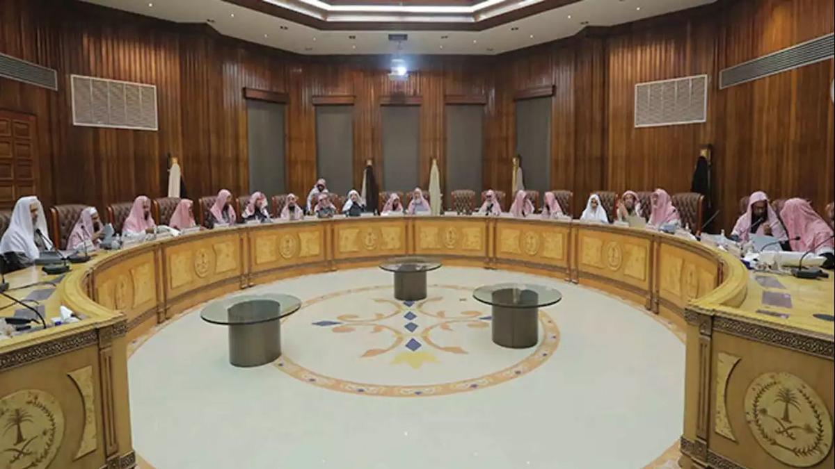 السعودية تعين ستة رجال دين جدد في هيئة كبار العلماء