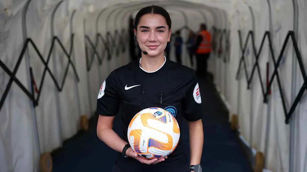 خلفها قصة مثيرة.. فيديو لحكمة حسناء في الجيم يكتسح الإنترنت (شاهد)