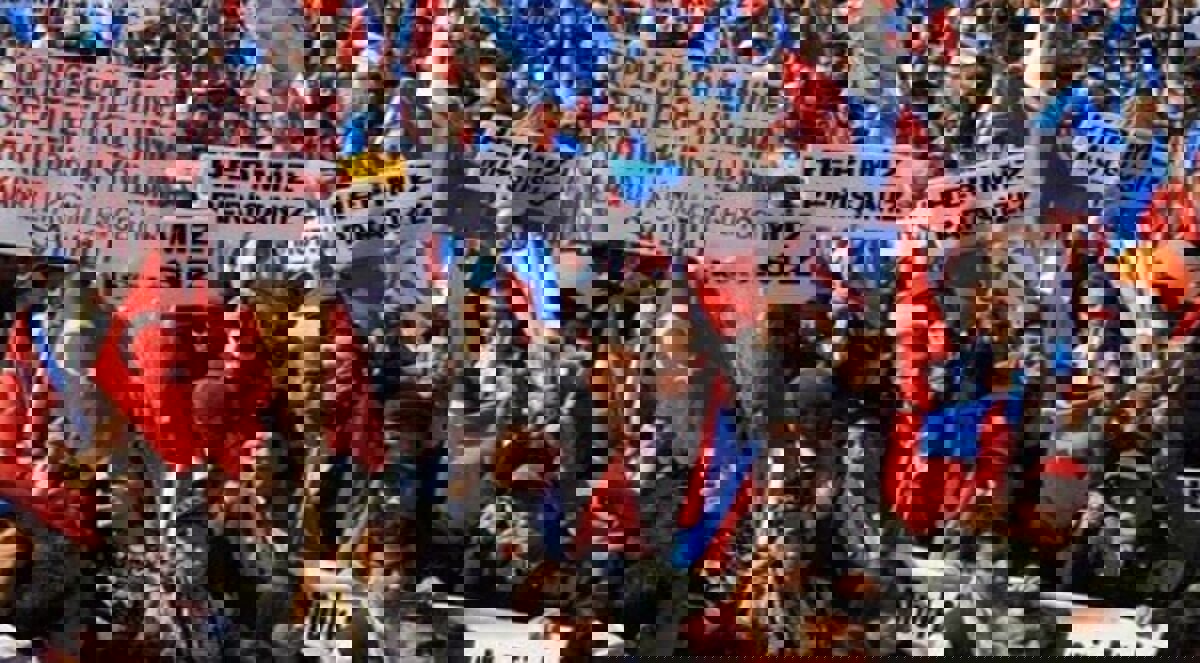 أتراك يتظاهرون ضد الوجود السوري في بلادهم